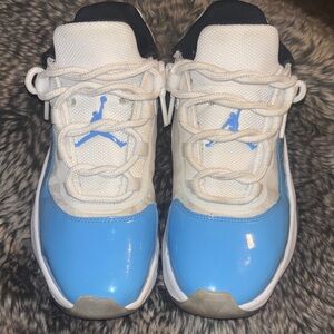 Nike Kids White and Light Blue Sneakers